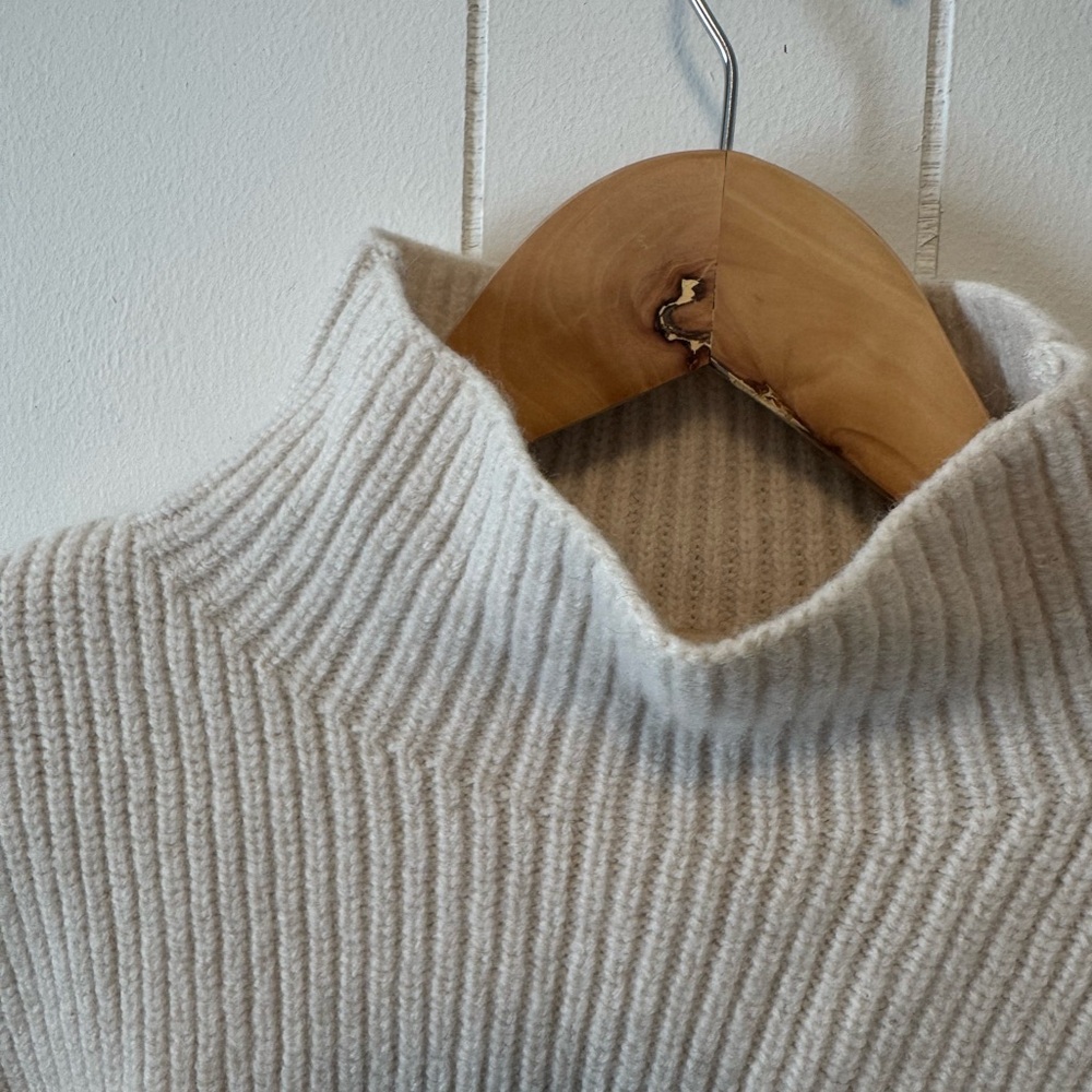 H&M 100% wool sweater - Picture 3 of 6